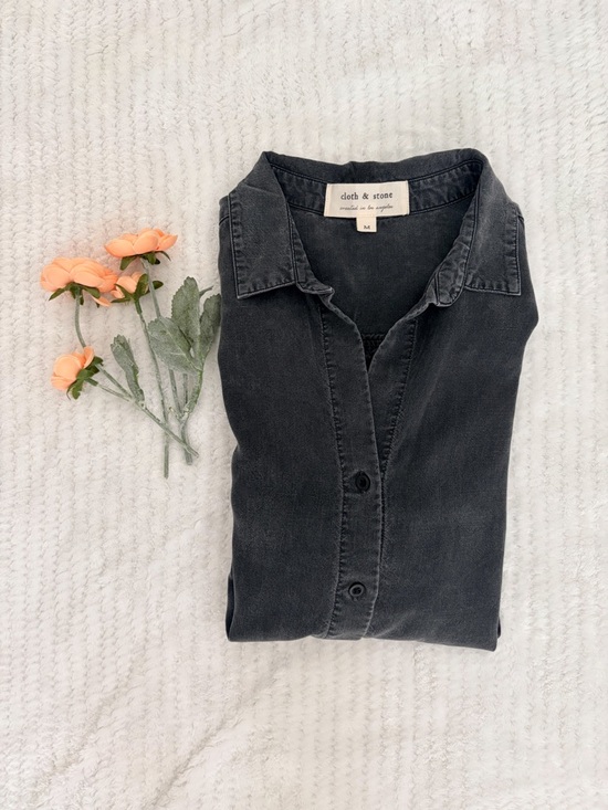 cloth & stone Tops - Cloth & Stone Washed Black Tencel Lyocell Button Down Shirt - Size M